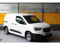 Weiß, weiß Gebraucht 2020 Opel Combo Selection Van / Kleinbus | 11.681 € (Fairer Preis)