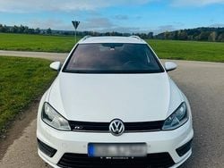 Weiß Gebraucht 2016 VW Golf VII R-line Kombi | 11.699 € (Fairer Preis)