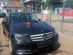 Schwarz Gebraucht 2012 Mercedes C200 Avantgarde Limousine | 12.900 € (Etwas zu teuer)