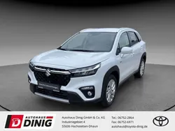 Weiss Neu 2024 Suzuki SX4 S-Cross Comfort SUV | 28.429 € (Teuer)