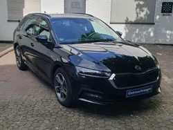 Schwarz Gebraucht 2023 Skoda Octavia Ambition Kombi | 22.900 € (Superpreis)
