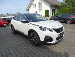 Weiß Gebraucht 2019 Peugeot 3008 Crossway SUV | 20.490 € (Fairer Preis)