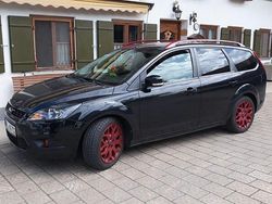 Schwarz Gebraucht 2009 Ford Focus Kombi | 1.800 € (Fairer Preis)