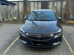 Grau Gebraucht 2016 Opel Astra Dynamic Kleinwagen | 6.900 € (Fairer Preis)