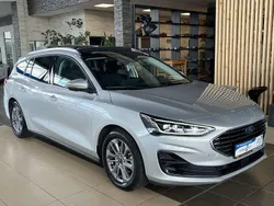 Silber Gebraucht 2024 Ford Focus Titanium Kombi | 26.440 € (Fairer Preis)
