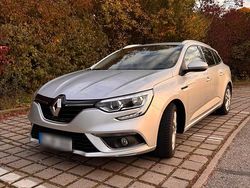Grau Gebraucht 2017 Renault Mégane IV Limousine | 8.000 € (Fairer Preis)