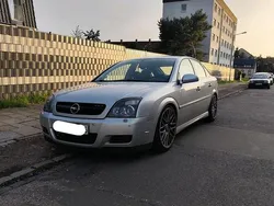 Grau Gebraucht 2005 Opel Vectra OPC Limousine | 3.200 € (Fairer Preis)
