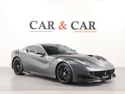 Grau Gebraucht 2016 Ferrari F12 | 1.380.000 €