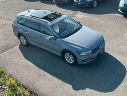 Grau Gebraucht 2022 VW Passat Business Kombi | 19.900 € (Fairer Preis)