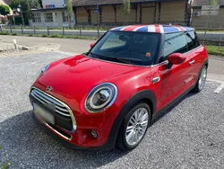 Rot Gebraucht 2021 Mini ONE Kleinwagen | 20.000 € (Fairer Preis)