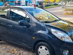 Schwarz Gebraucht 2010 Chevrolet Spark Kleinwagen | 2.890 €