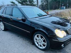 Schwarz Gebraucht 2006 Mercedes C280 Avantgarde Limousine | 9.999 €