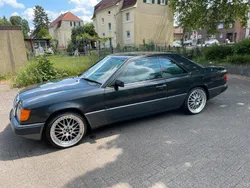 Schwarz Gebraucht 1983 Mercedes E200 Coupé | 6.400 €