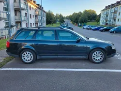 Schwarz Gebraucht 2000 Audi A6 Kombi | 1.300 € (Fairer Preis)