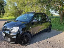 Schwarz Gebraucht 2023 Renault Twingo Urban Night Kleinwagen | 13.990 € (Fairer Preis)
