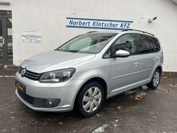 Silber Gebraucht 2015 VW Touran Comfortline Van / Kleinbus | 11.990 € (Guter Preis)