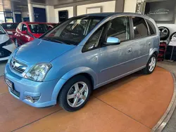 Blau Gebraucht 2010 Opel Meriva Innovation Van / Kleinbus | 7.890 € (Etwas zu teuer)