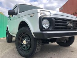 Weiß (202) Neu 2025 Lada niva SUV | 22.390 € (Teuer)