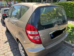 Gold Gebraucht 2004 Mercedes A180 Elegance Van / Kleinbus | 1.300 € (Guter Preis)