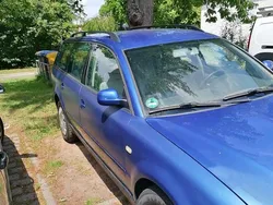 Blau Gebraucht 1999 VW Passat Kombi | 599 € (Guter Preis)