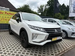 Weiß Gebraucht 2019 Mitsubishi Eclipse Cross Active SUV | 22.490 € (Etwas zu teuer)