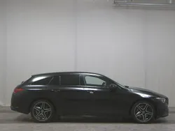 Schwarz Gebraucht 2019 Mercedes CLA250 Shooting Brake AMG line Kombi | 24.980 € (Guter Preis)