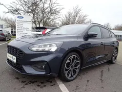 Pantherblau metallic Gebraucht 2020 Ford Focus ST-Line Kombi | 17.950 € (Etwas zu teuer)
