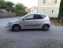 Grau Gebraucht 2008 Chevrolet Kalos Kleinwagen | 2.500 € (Fairer Preis)