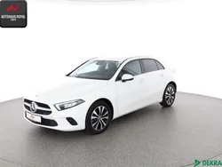 Weiss Gebraucht 2021 Mercedes A250 Style Limousine | 24.720 € (Fairer Preis)