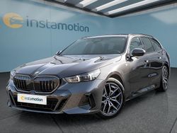 Grau Gebraucht 2024 BMW 520 Kombi | 57.899 € (Guter Preis)