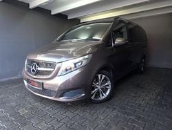 Braun Gebraucht 2016 Mercedes V250 Van / Kleinbus | 30.990 € (Guter Preis)
