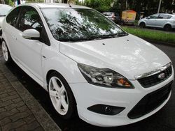 Weiß Gebraucht 2009 Ford Focus Style Limousine | 2.950 € (Fairer Preis)