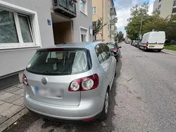 Grau Gebraucht 2004 VW Golf V Kleinwagen | 2.900 € (Fairer Preis)