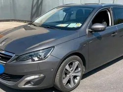 Grau Gebraucht 2016 Peugeot 308 Allure Kombi | 9.499 € (Etwas zu teuer)
