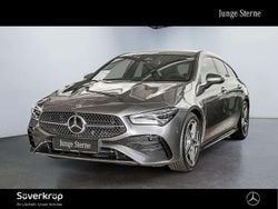 Grau Gebraucht 2024 Mercedes CLA200 AMG Limousine | 32.220 € (Guter Preis)