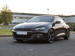 Schwarz Gebraucht 2011 VW Scirocco R-line Coupé | 12.999 € (Teuer)