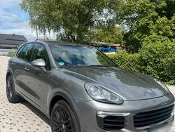 Grau Gebraucht 2015 Porsche Cayenne SUV | 24.800 € (Guter Preis)