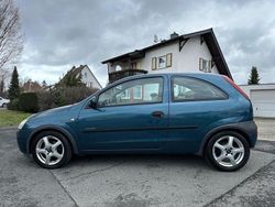Grün Gebraucht 2000 Opel Corsa Comfort Kleinwagen | 1.500 € (Teuer)