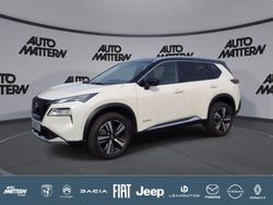 Pearl white/black Gebraucht 2024 Nissan X-Trail Tekna SUV | 39.980 € (Teuer)