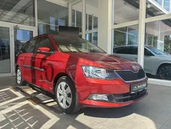 Rot (metallic) Gebraucht 2016 Skoda Fabia Ambition Kombi | 11.450 € (Fairer Preis)