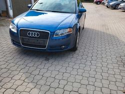 Blau Gebraucht 2005 Audi A4 Ambiente Limousine | 3.700 € (Guter Preis)