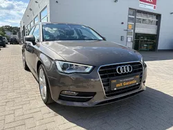 Grau Gebraucht 2016 Audi A3 Sportback Ambition Kombi | 13.290 € (Guter Preis)