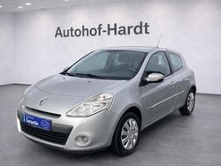 Silber Gebraucht 2013 Renault Clio III Collection Kleinwagen | 2.999 €