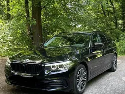 Schwarz Gebraucht 2018 BMW 520 Sport Line Kombi | 27.500 € (Fairer Preis)