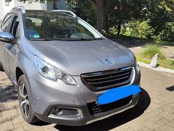 Silber Gebraucht 2016 Peugeot 2008 Allure SUV | 7.500 € (Superpreis)