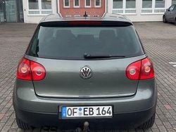 Grau Gebraucht 2006 VW Golf V Trendline Limousine | 2.050 € (Superpreis)
