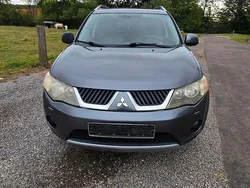 Grau Gebraucht 2008 Mitsubishi Outlander SUV | 4.000 € (Fairer Preis)