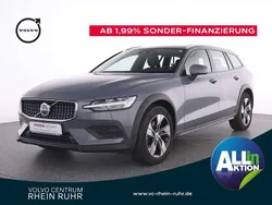 Thunder grey / metallic Gebraucht 2023 Volvo V60 CC Plus Kombi | 34.995 € (Superpreis)