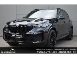 Black sapphire (metallic) Gebraucht 2023 BMW X5 M Shadowline SUV | 71.900 € (Etwas zu teuer)