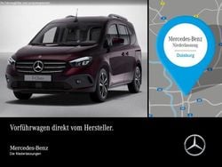 Grau Gebraucht 2023 Mercedes T180 Progressive Van / Kleinbus | 28.879 € (Fairer Preis)